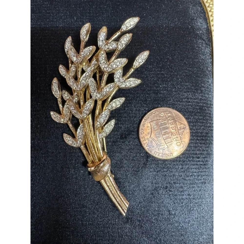 Vintage‎ Rhinestone Wheat Sheaf Brooch Gold Tone Floral Bouquet Pin